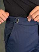 Calça de Alfaiataria Capri Ajuste lateral